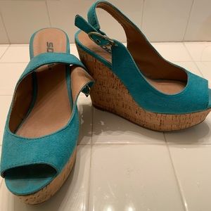 Turquoise wedges